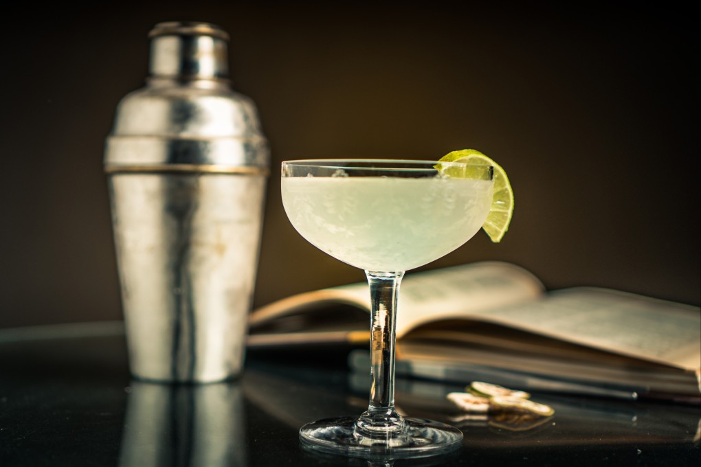 A gimlet cocktail, made from gin, lime and simple syrup, is easy to make, refreshing and ideal for the summer. Photo: Shutterstock