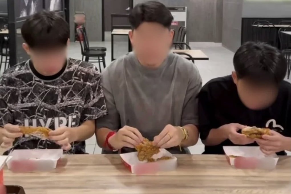 A trio in Malaysia who have offered chicken bones to a homeless man are under investigation by the authorities for “exploitation of the marginalised in the name of cheap entertainment”. Photo: Threads/cken_daily.psd