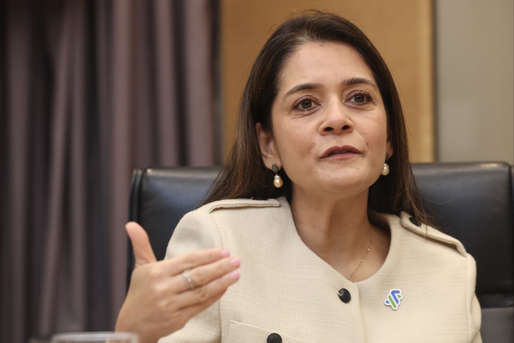 Standard Chartered Tingkatkan Pengisian Kerja Internal dengan Platform Talenta AI