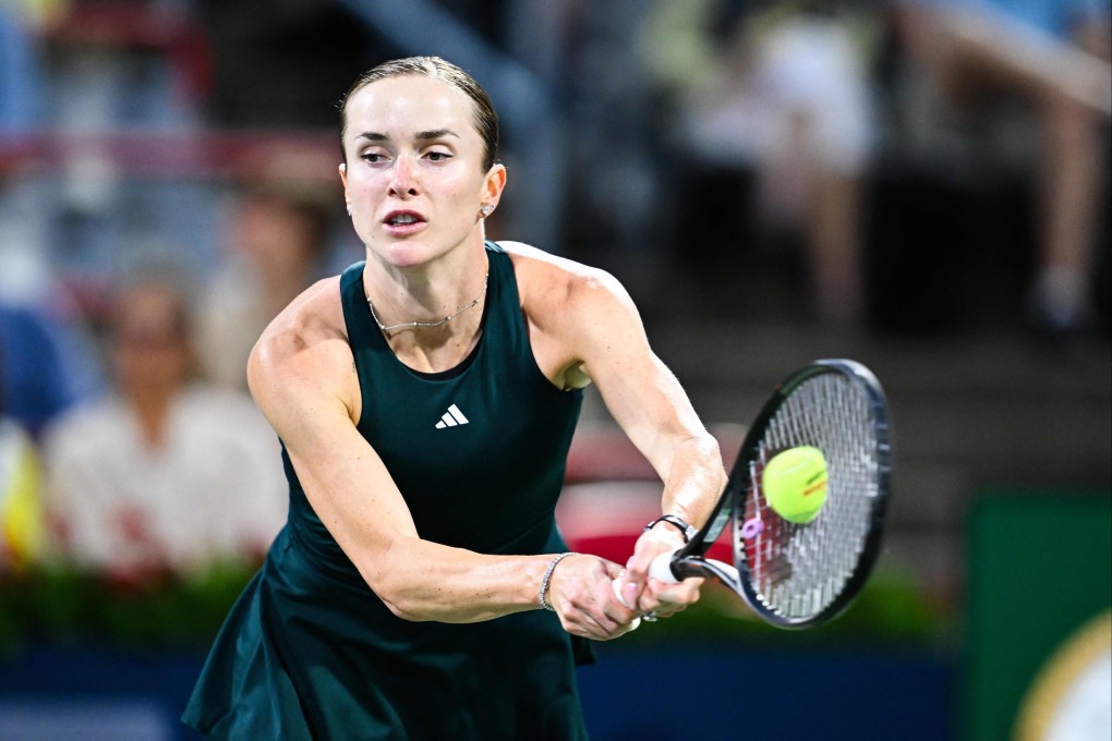 Elina Svitolina plays a backhand during her loss to Naomi Osaka in Montreal. Photo: Getty Images via AFP