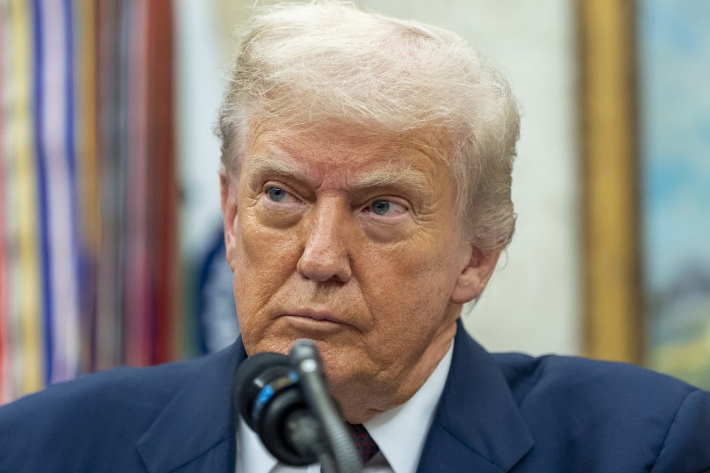 President Donald Trump pauses while speaking during an announcement about Apple with Apple CEO Tim Cook in the Oval Office, Wednesday, Aug. 6, 2025, in Washington. Photo: AP