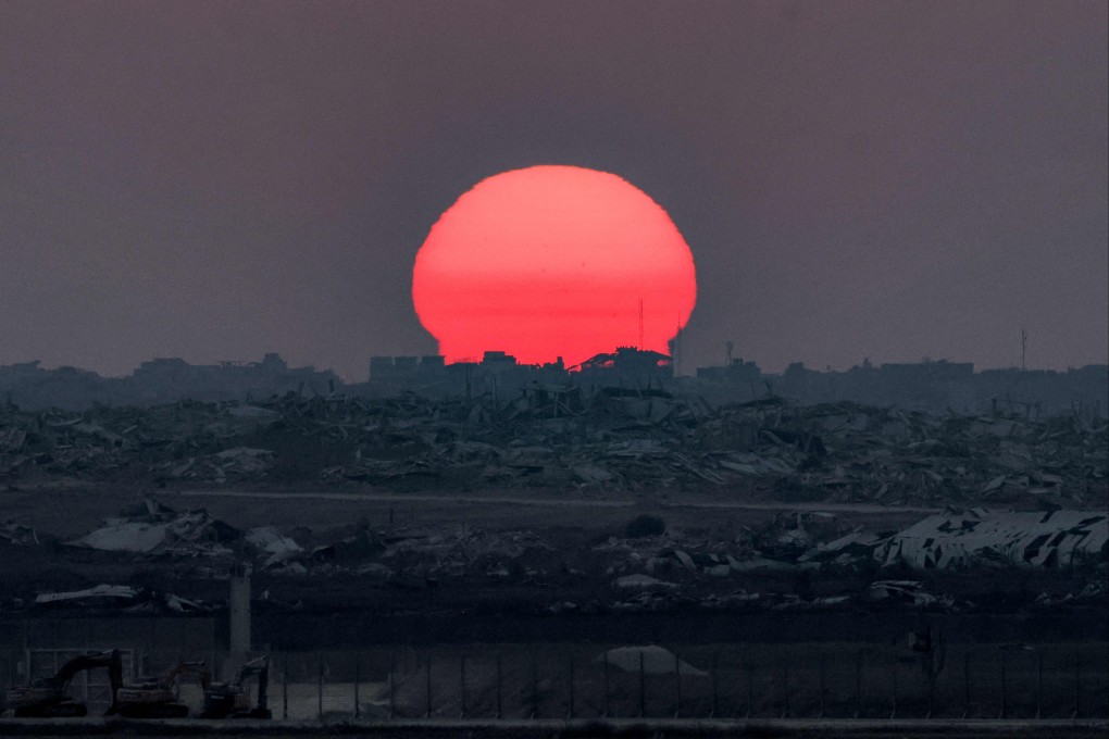 The sun sets over the Gaza Strip.  -Israeli Prime Minister Benjamin Netanyahu defended his plan to take control of Gaza City and target the remaining Hamas strongholds. Photo: AFP