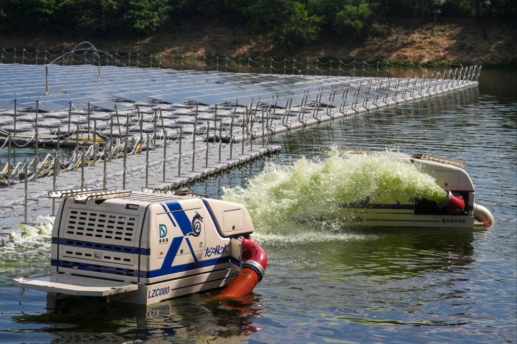 The Drainage Services Department has a team of about 30 trained technicians to operate the machines and says it will train more personnel if more devices are bought. Photo: Elson Li
