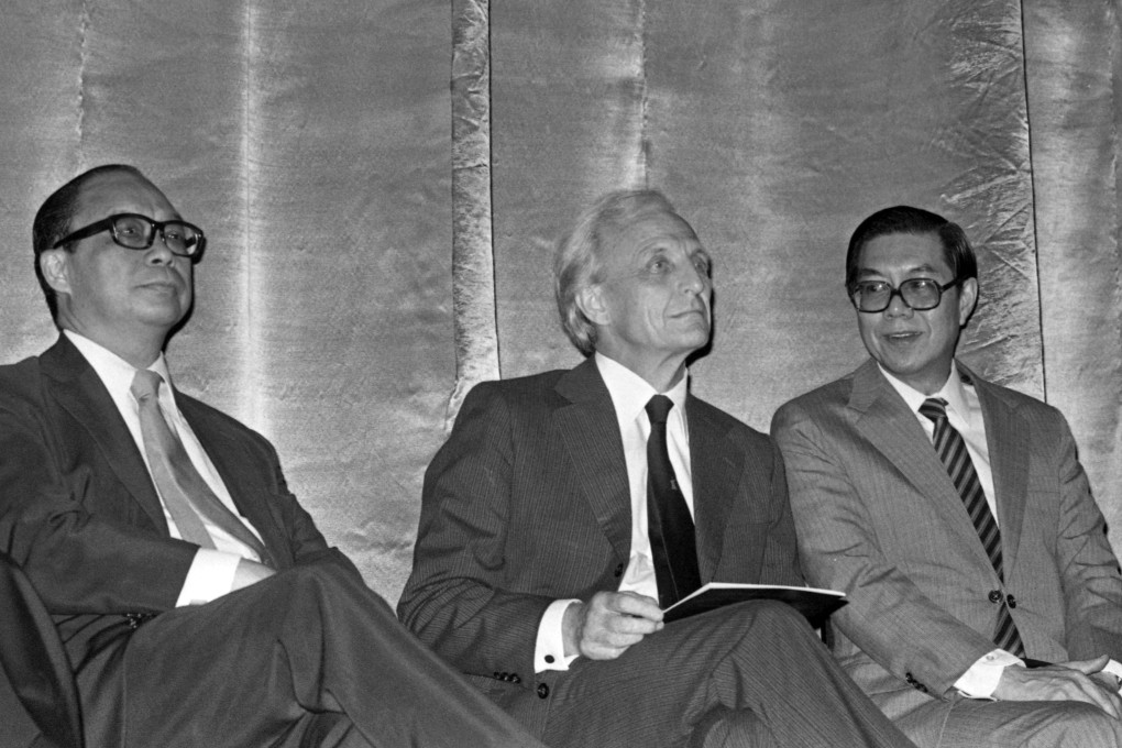 From left: chairman of the Kidney Foundation Lee Quo-wei, Hong Kong acting governor Sir Jack Cater, and director of medical and health services Thong Kah-leong at the opening ceremony of a new kidney dialysis centre run by the Hong Kong Kidney Foundation in 1981. Photo: SCMP Archives