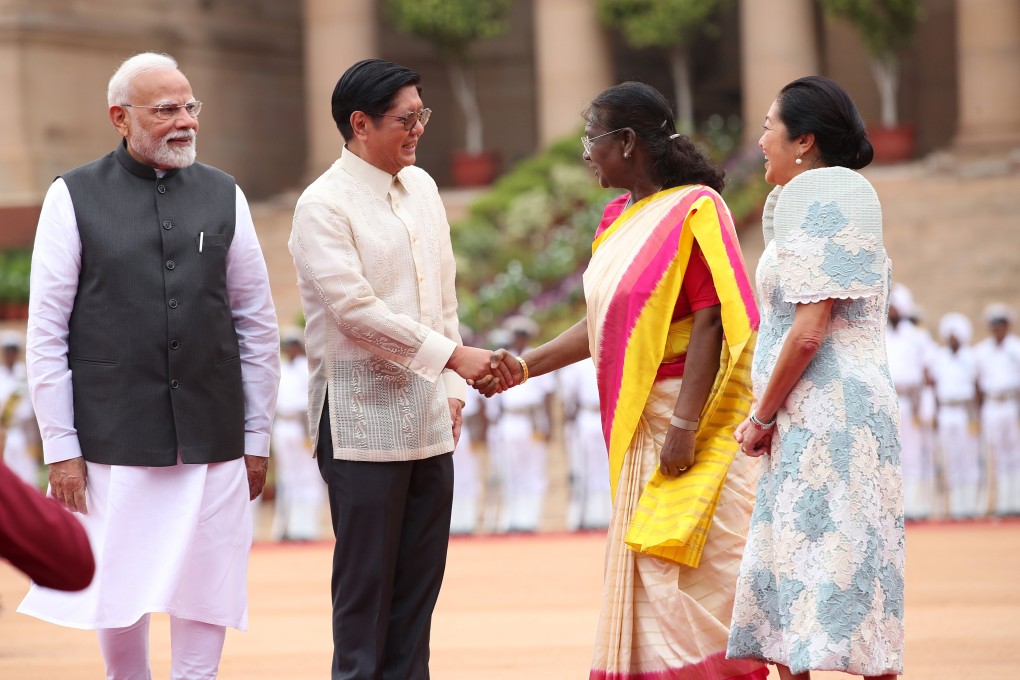 Philippine President Ferdinand Marcos Jnr (second from left) and his wife, Louise Araneta-Marcos (right), meet Indian President Droupadi Murmu (second from right) and Indian Prime Minister Narendra Modi (left) during a welcome reception at the President’s House in New Delhi, India, on August 5. Photo: EPA