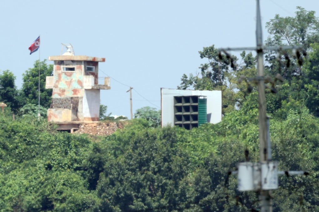 A North Korean guard post and loudspeaker array seen near the border city of Paju on Sunday. Photo: Yonhap / dpa