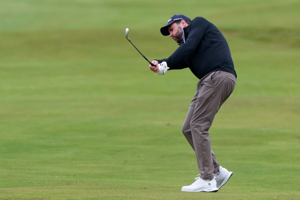 US Vice-President J.D. Vance plays golf in Turnberry, Scotland, on August 14. Photo: Reuters