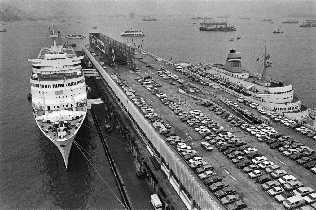 The liners Canberra (left) and Norwegian Sagafjord berthed at Ocean Terminal, in Tsim Sha Tsui, Hong Kong, in 1979. Photo: SCMP Archives