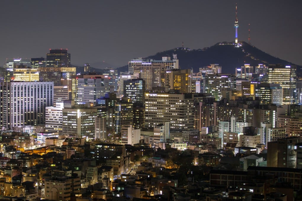 The night view of Seoul, South Korea. The price of flats has risen for 29 consecutive weeks in Seoul. Photo: Xinhua