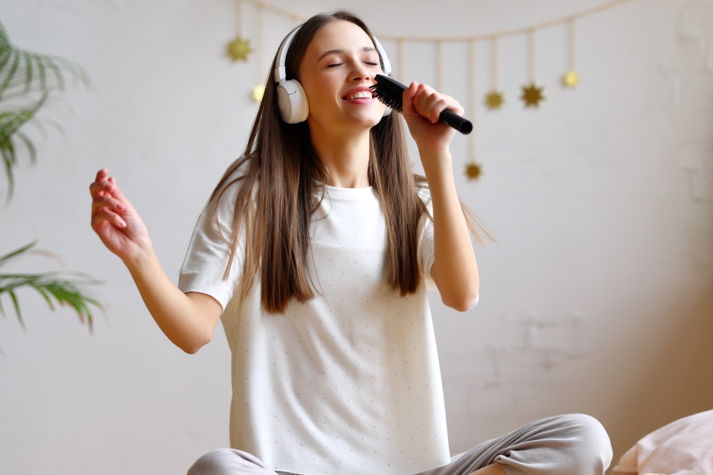 Experts say singing and music can improve health, from stress reduction to cardiovascular benefits. Photo: Shutterstock
