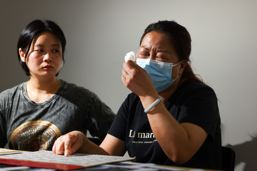 Mrs Chan (right) plans to take legal action against her late husband’s employers. Photo: Nora Tam