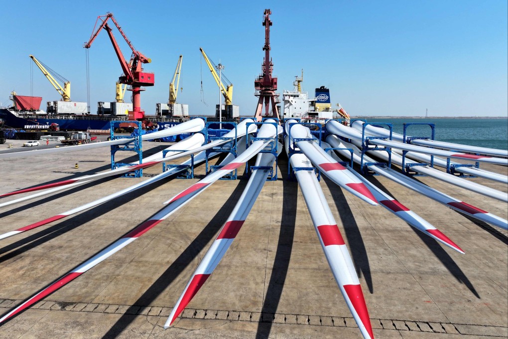 Wind turbine blades await export shipment at the port in Lianyungang, Jiangsu province, in March. Photo: AFP