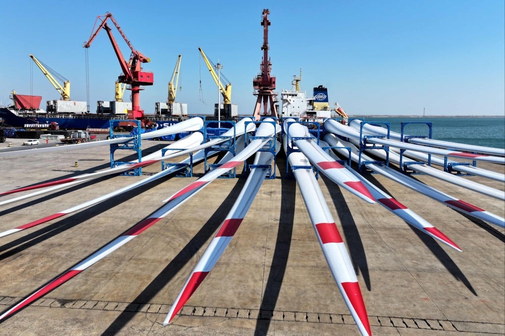 Wind turbine blades await export shipment at the port in Lianyungang, Jiangsu province, in March. Photo: AFP