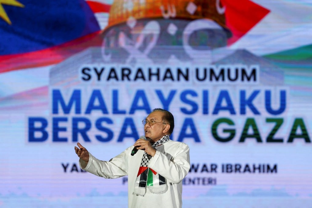 Malaysian Prime Minister Anwar Ibrahim delivers a speech during a pro-Palestinian solidarity rally in Kuala Lumpur on Sunday. Photo: Reuters