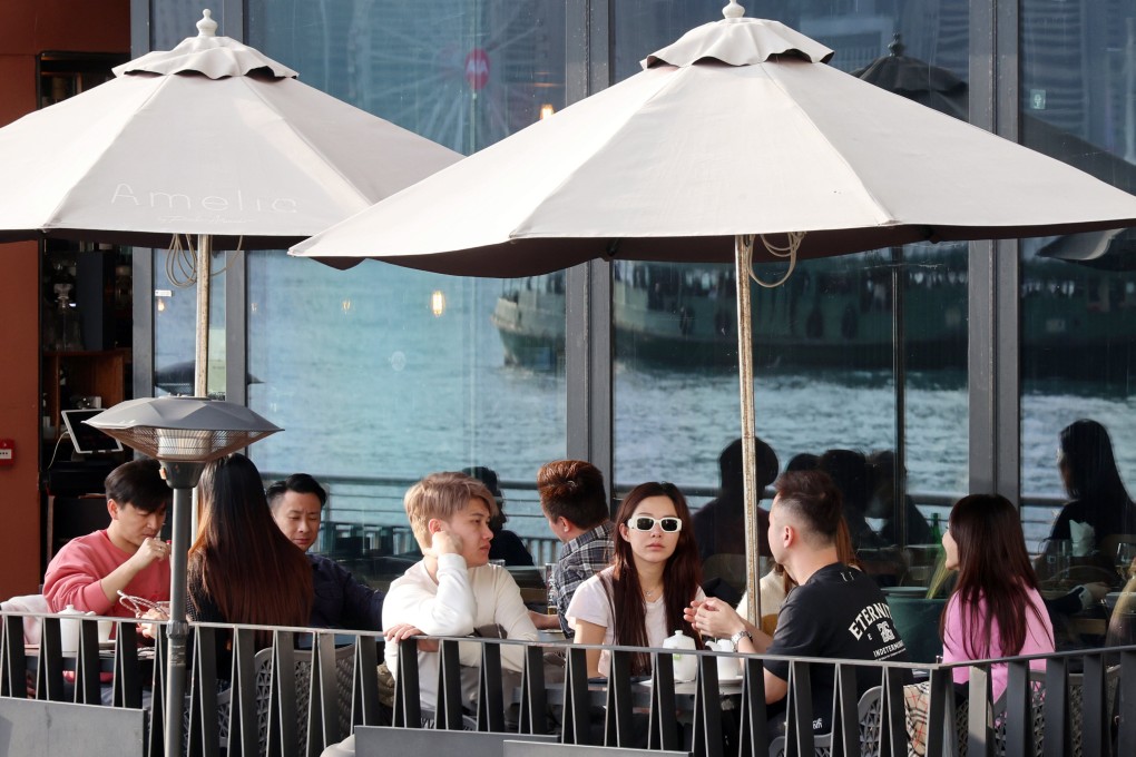 People having a meal at a restaurant in Tsim Sha Tsui on February 10. Photo: Jelly Tse