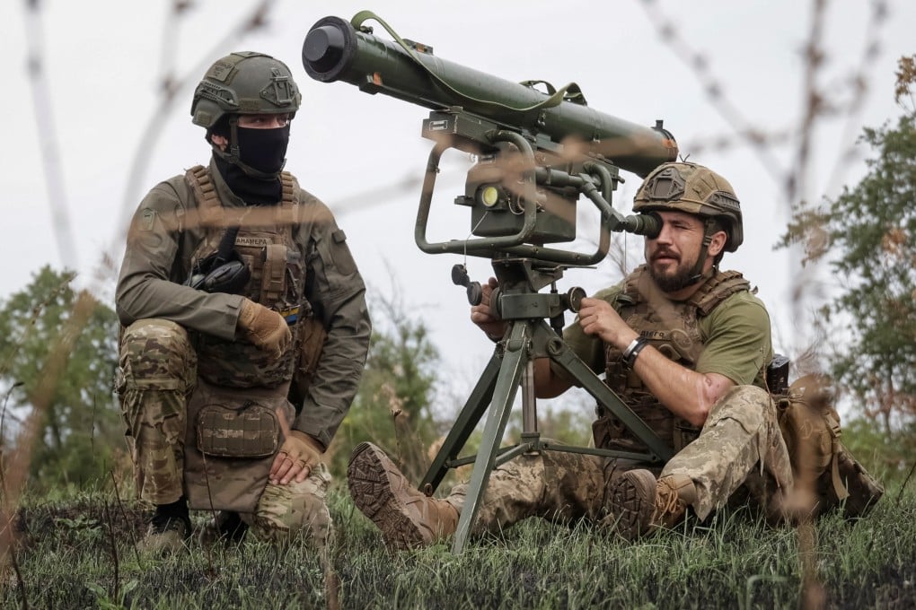 Ukrainian servicemen take part in a training session in the Kharkiv region on August 23. Photo: Reuters