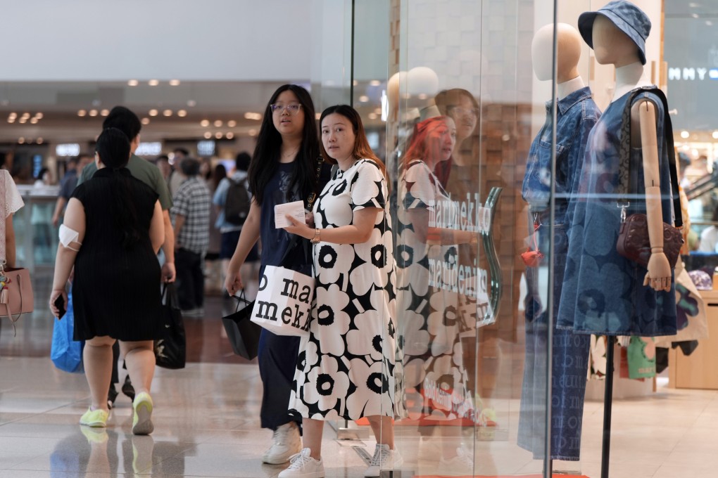Shoppers at Festival Walk in Kowloon Tong. Photo: Sam Tsang