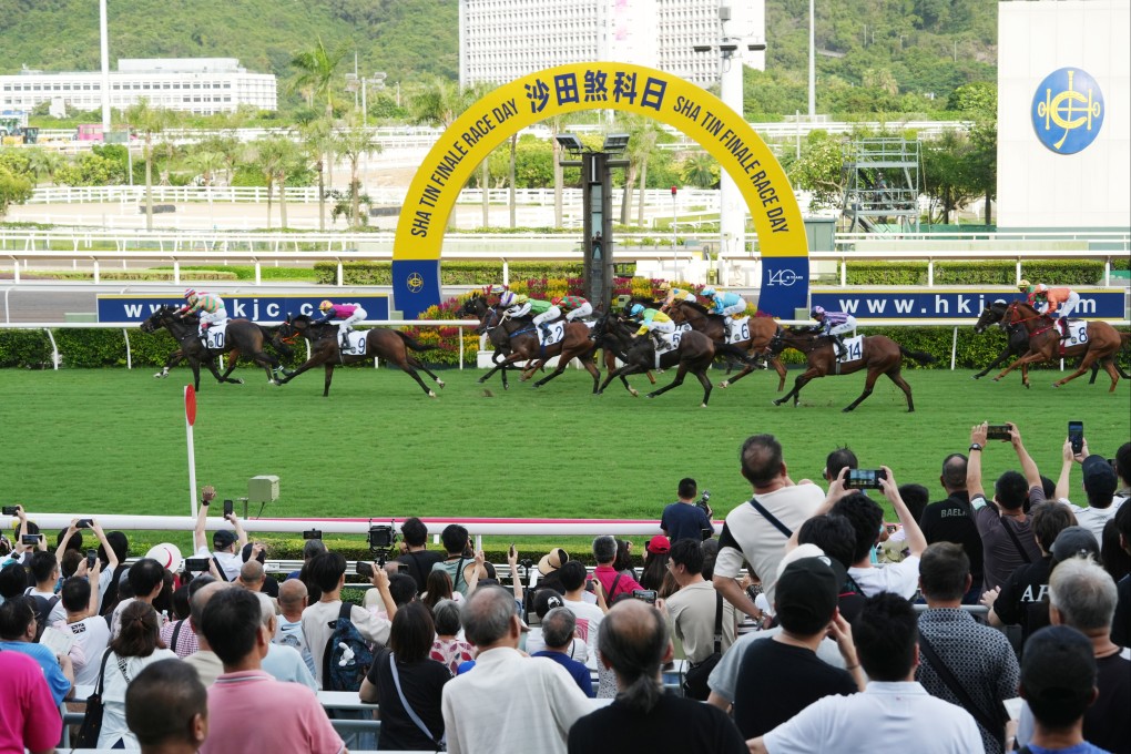 Racing enthusiasts participate in 2024-25 season finale at the Sha Tin racecourse on July 13. Photo: Sun Yeung