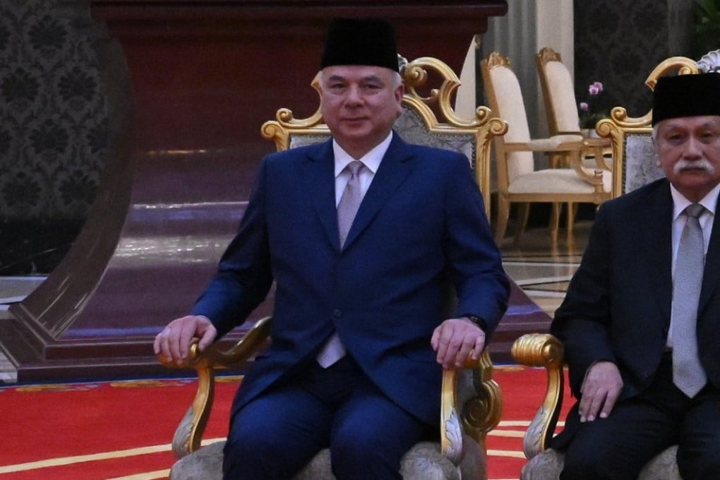 Sultan Nazrin Muizzuddin Shah of Perak (left) pictured in October 2023. Photo: EPA-EFE