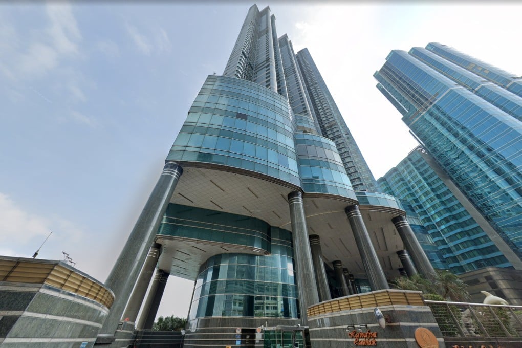 Schroders owns three floors of commercial space at Harbourfront Landmark in Hung Hom district. Photo: Google