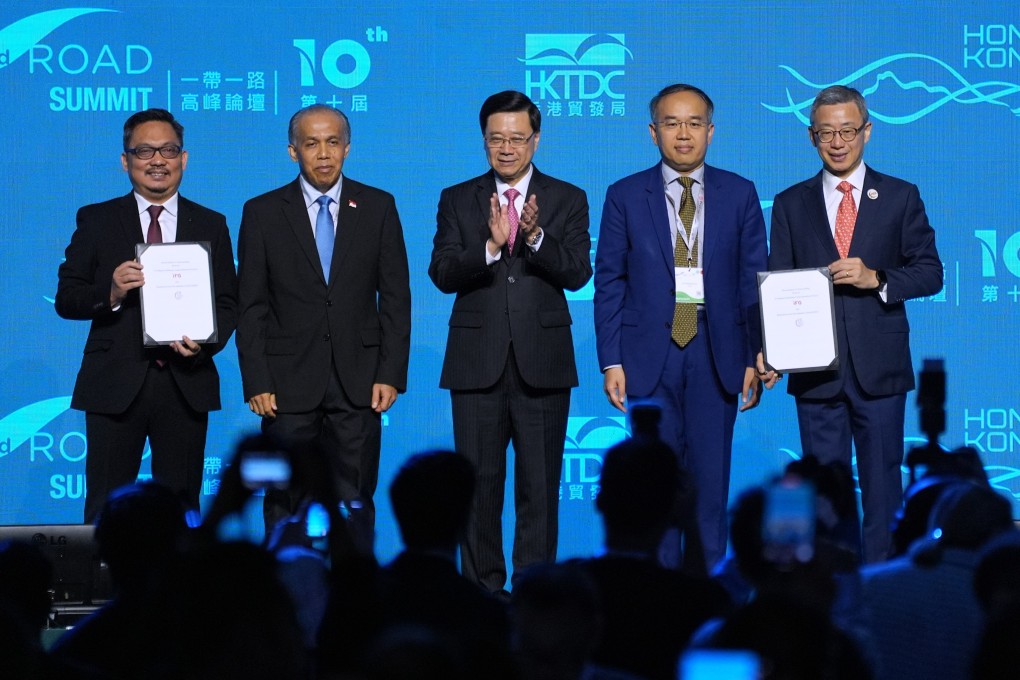City leader John Lee (centre) and treasury chief Hui Ching-yu (second from right) preside over a memorandum signing ceremony at the 10th Belt and Road Summit. Photo: Elson Li