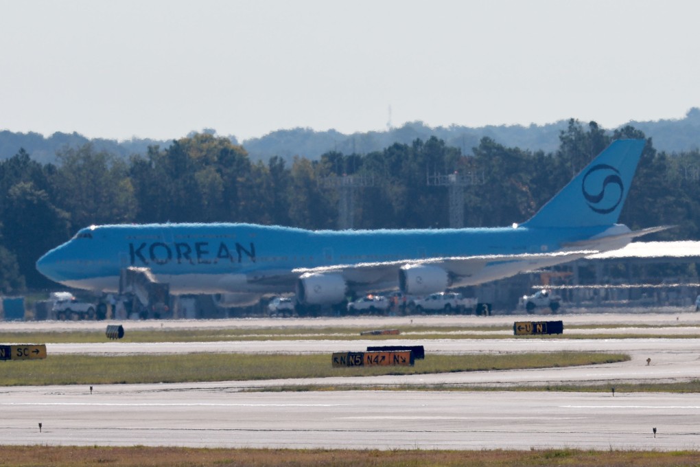 A Korean Air chartered plane lands at Hartsfield-Jackson Atlanta International Airport in Georgia to bring home hundreds of South Korean workers who remain detained at a detention centre in Folkston. Photo: Yonhap News via ZUMA Press/TNS