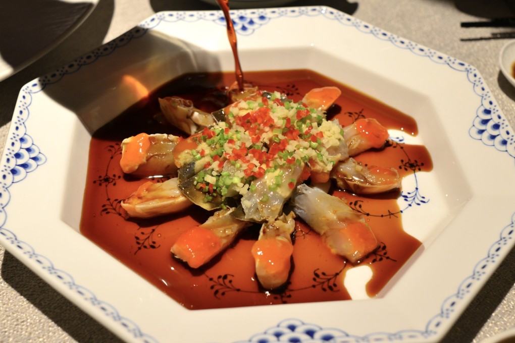 Raw Zhoushan red crab dressed with garlic, ginger, soy sauce, yellow wine and vinegar at Yong Fu, a Shanghai restaurant specialising in seafood dishes from Ningbo province. Photo: Evelyn Chen