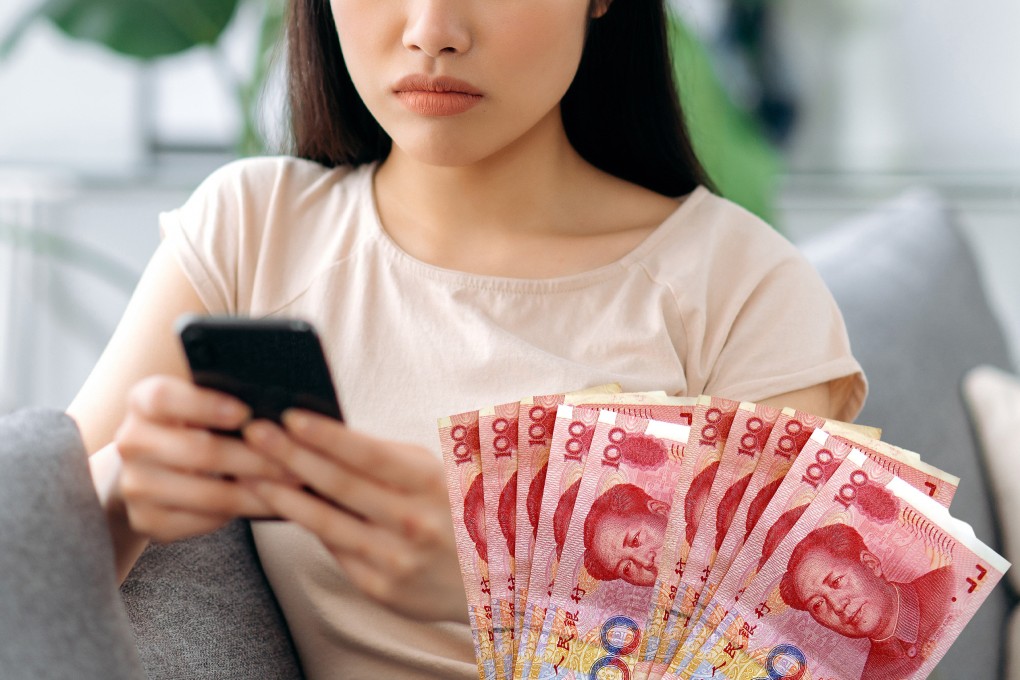 A father in China who was concerned about the safety of his daughter at university paid her to text him every day. Photo: SCMP composite/Shutterstock