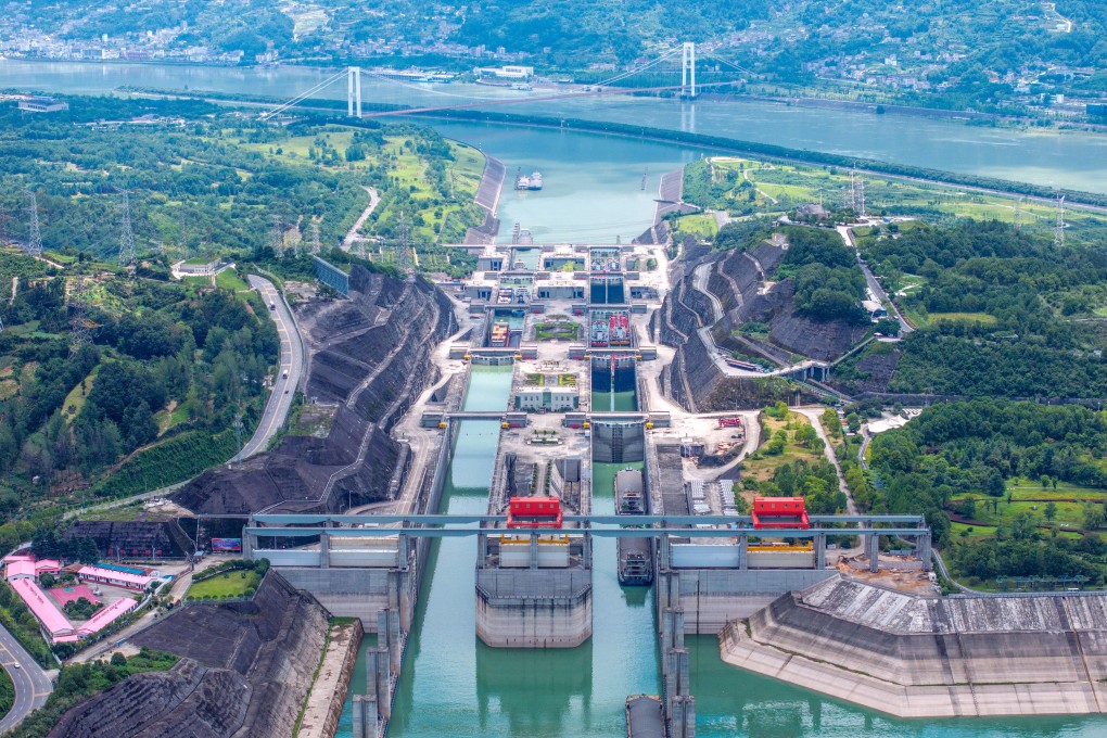 An aerial drone photo taken on July 2 shows ships passing through the dual-channel five-tier ship locks of the Three Gorges Dam in Yichang city, central China’s Hubei province. Photo: Xinhua
