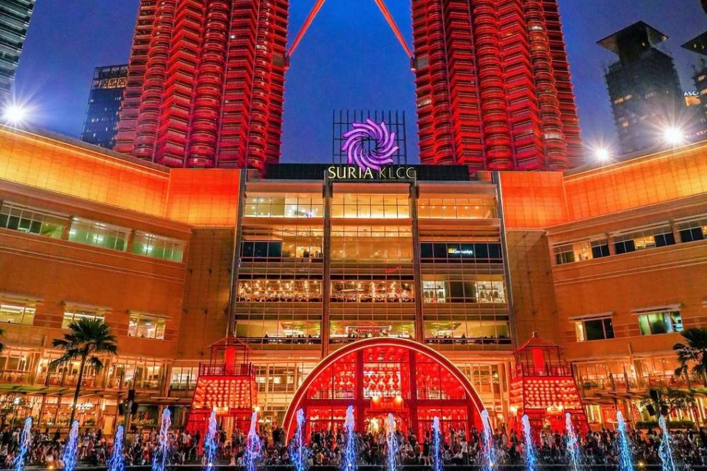 Malaysians have decried Suria KLCC for refusing to allow in visitors with the Palestinian flag. Photo: Instagram/suriaklccmall