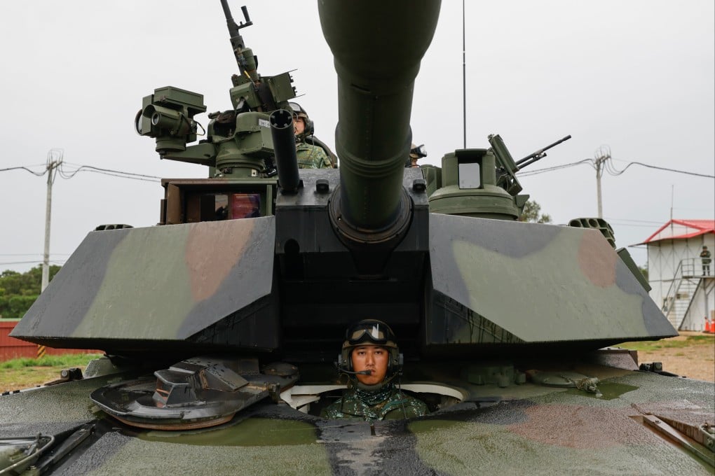 Taiwanese soldiers crew a US-made M1A2T Abrams tank during a live-fire drill in Hsinchu county, Taiwan in July. An analysis of the island’s newest arms, by a mainland Chinese magazine, details weaknesses and lays out possible countermeasures. Photo: EPA