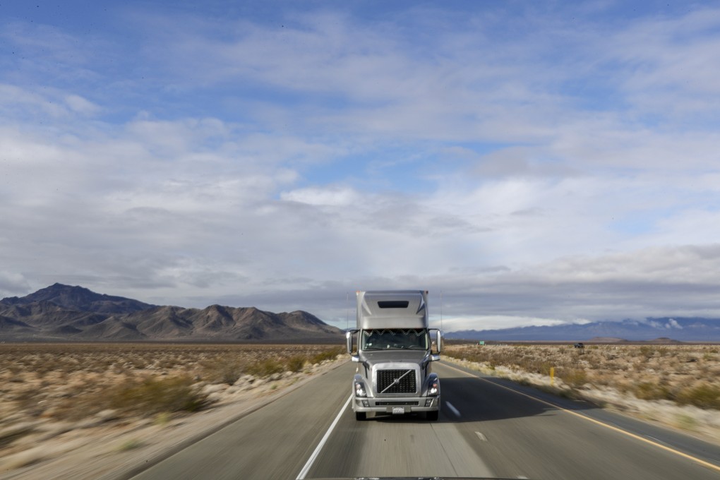 A truck driver hauls fresh produce through Newberry Springs, California, on the way to the US state of Illinois. Photo: Los Angeles Times/TNS