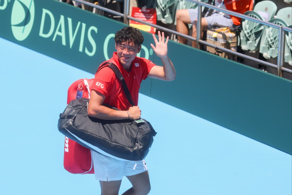 Coleman Wong waves to the crowd ahead of his match against Sergey Fomin at Victoria Park Tennis Stadium. Photo: Edmond So