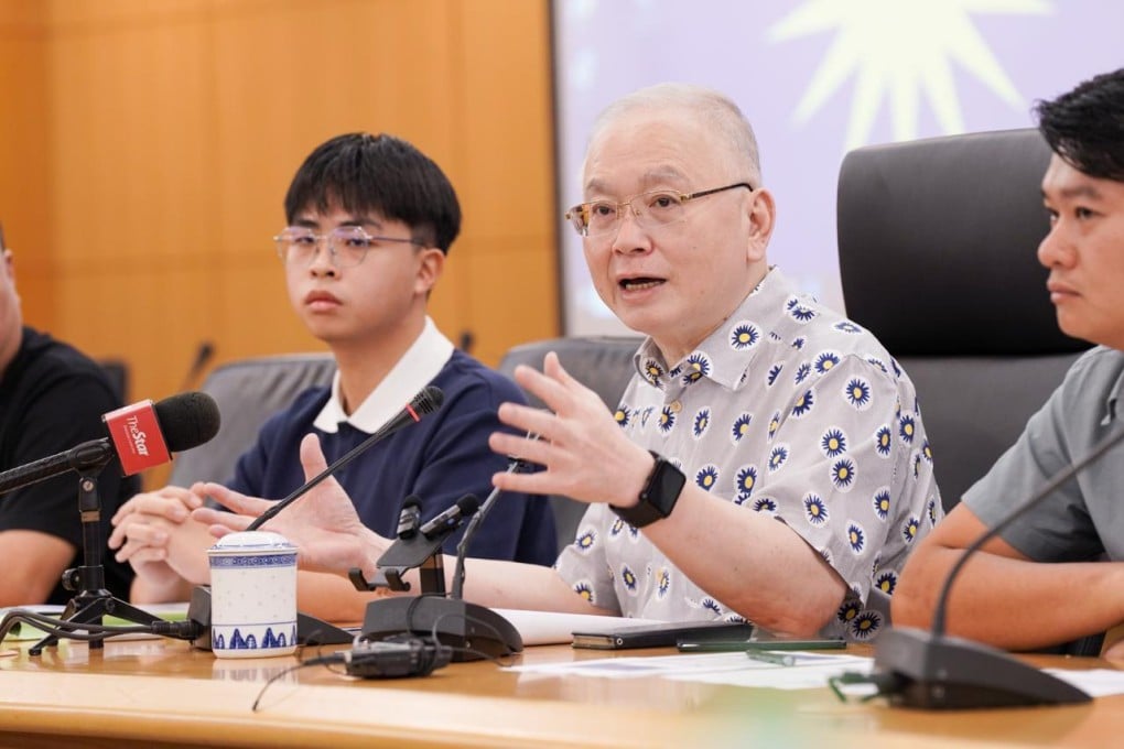 Malaysian Chinese Association (MCA) president Wee Ka Siong (centre) with Edward Wong (right) at Wisma MCA in Kuala Lumpur, where Wong shared his experience of being denied entry to accounting programmes despite top STPM results. Photo: Facebook/Wee Ka Siong