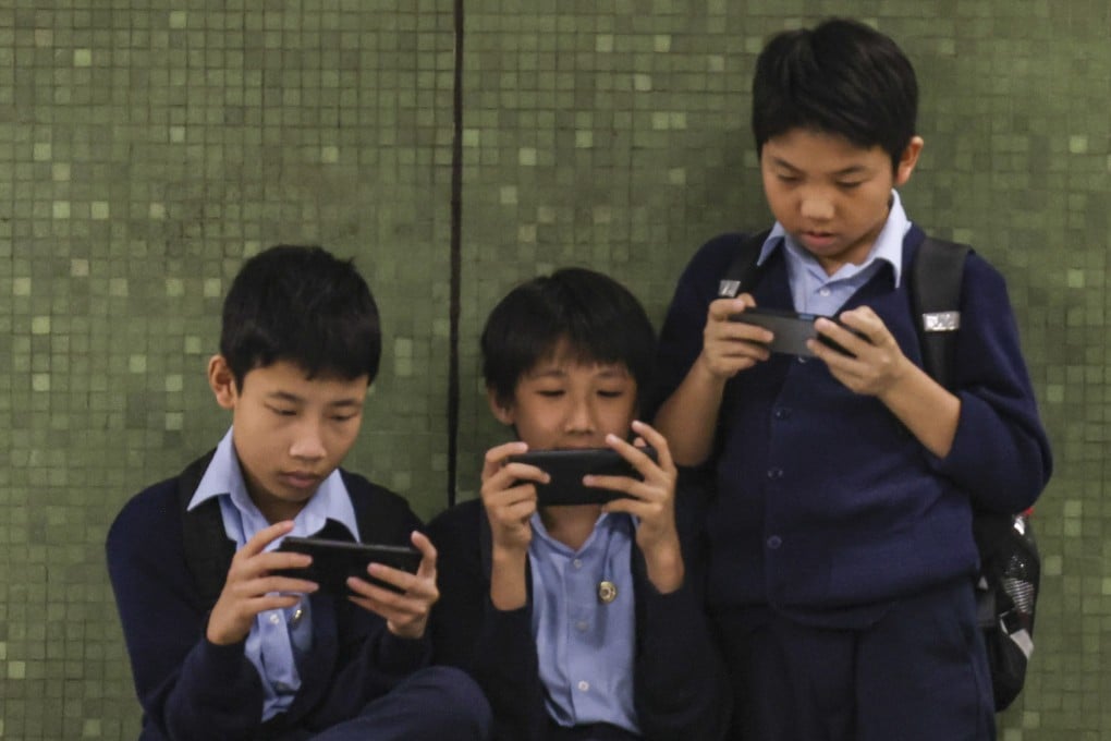 Authorities will seek to further limit young children’s use of mobile digital devices, including social media access, by updating the city’s guidelines. Photo: Jelly Tse