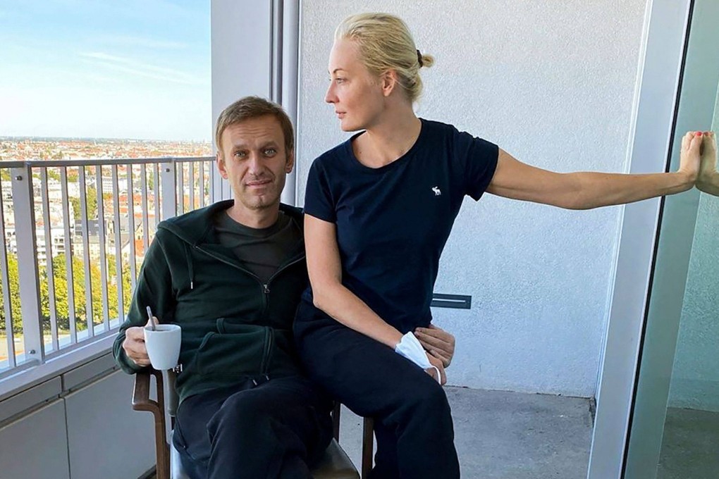 Russian opposition leader Alexei Navalny and his wife Yulia Navalnaya in Berlin’s Charite hospital in 2020. Photo: AFP