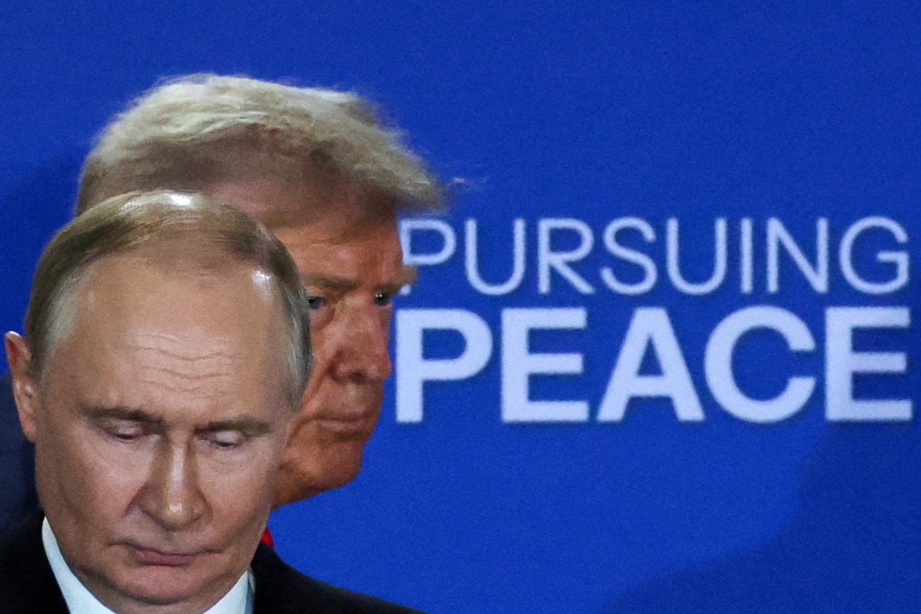 US President Donald Trump (back right) and Russian President Vladimir Putin hold a press conference on the war in Ukraine in Alaska in August. Photo: Reuters
