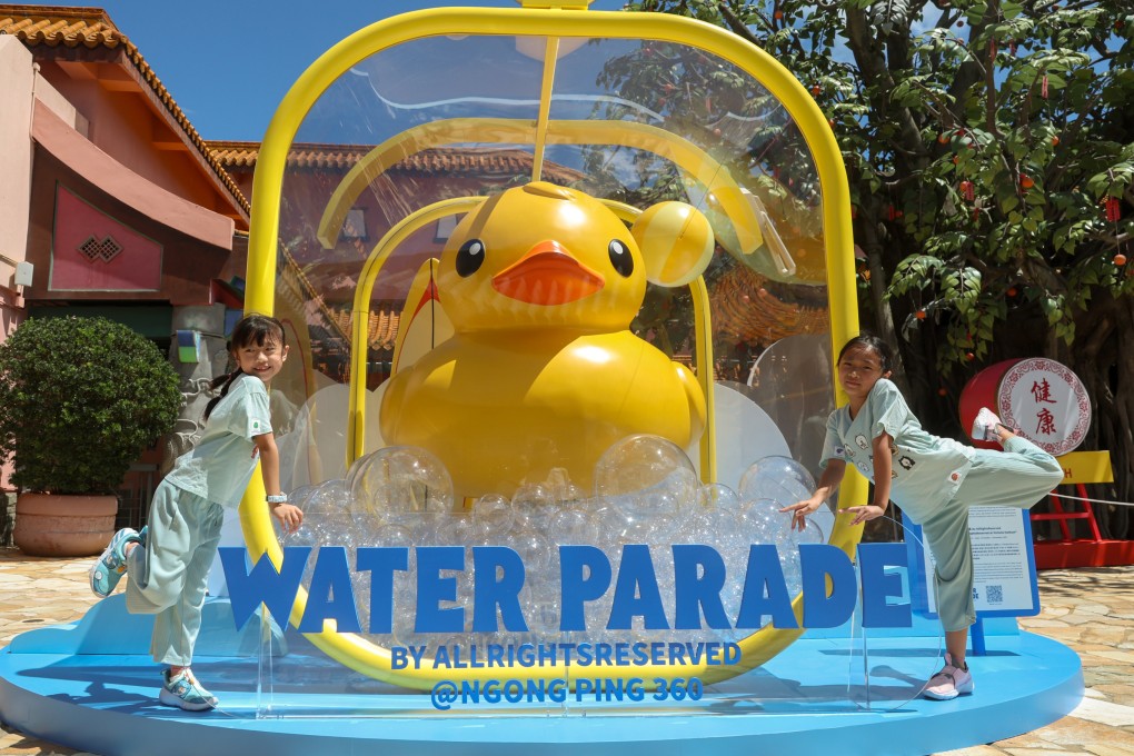 The Tolo Duck makes an appearance at the Ngong Ping 360 cable car attraction ahead of a water parade. Photo: Edmond So