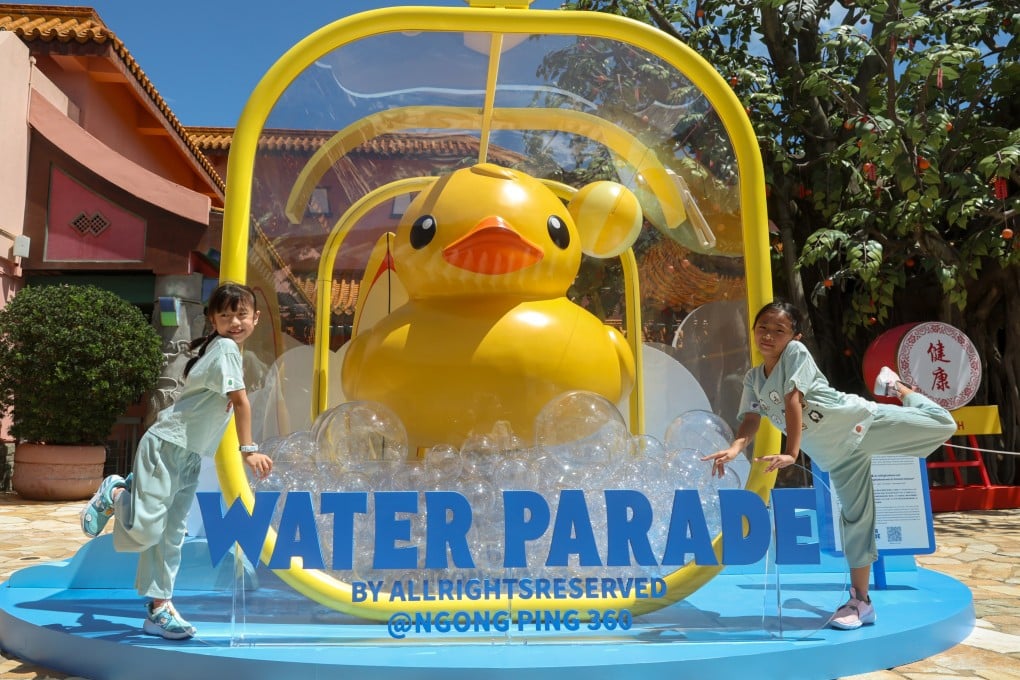 The Tolo Duck makes an appearance at the Ngong Ping 360 cable car attraction ahead of a water parade. Photo: Edmond So
