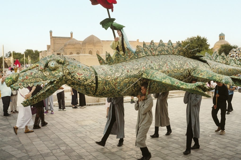 Safar (Journey), by Bangladeshi artist Kamruzzaman Shadhin and Uzbek theatre artist Zavkiddin Yodgorov from the Bukhara Puppet Theatre, is performed using huge puppets of mystical Sufi creatures during the inaugural Bukhara Biennial in Uzbekistan in September 2025. Photo: Uzbekistan Art and Culture Development Foundation