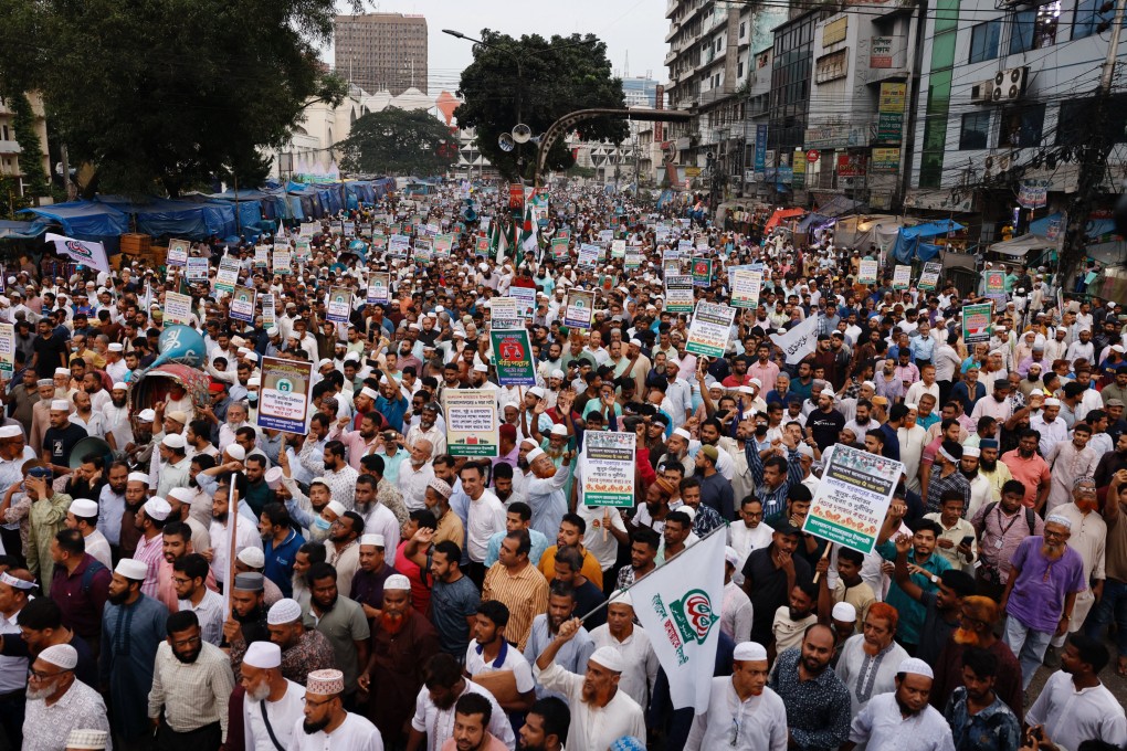 Supporters of Bangladesh’s Jamaat-e-Islami party take part in a protest rally calling for a free and fair election next year, in Dhaka on September 18. Photo: Reuters