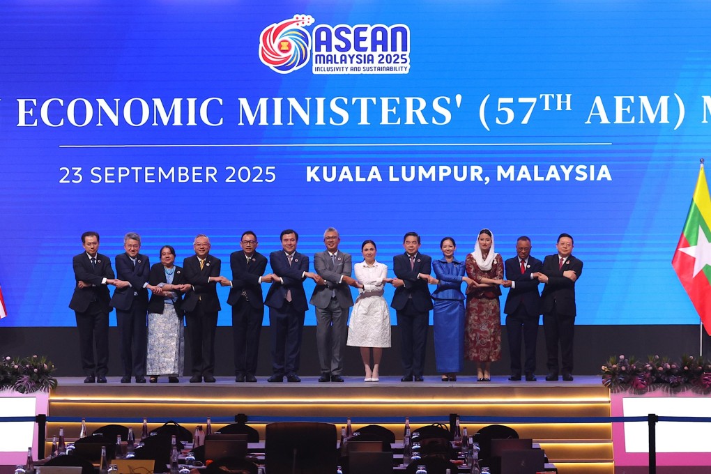 Asean economic ministers meet in Kuala Lumpur, Malaysia, on September 23. Photo: EPA