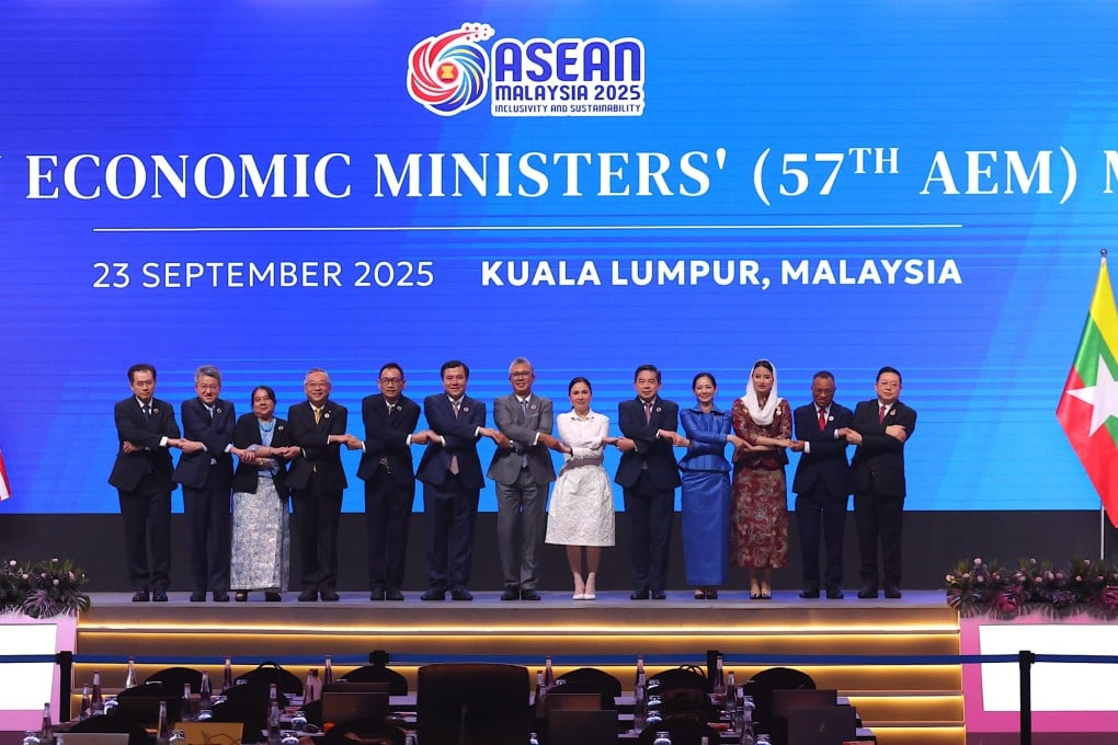 Asean economic ministers meet in Kuala Lumpur, Malaysia, on September 23. Photo: EPA