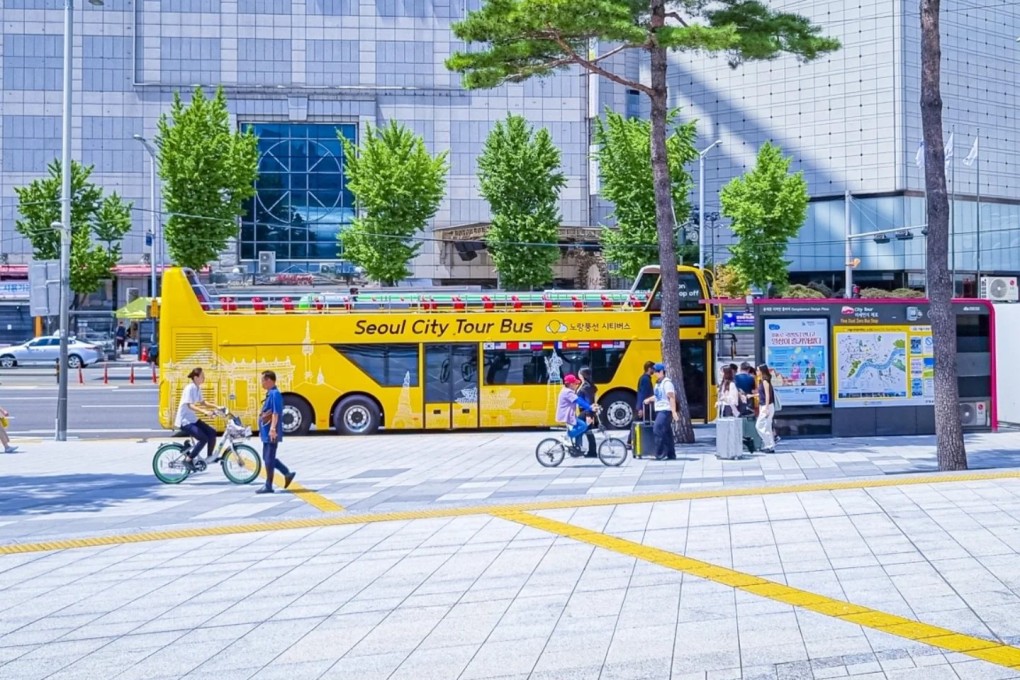 One of Seoul’s Yellow Buses, which take tourists past some of the Korean capital’s major traditional and modern landmarks. Photo: Instagram/seoulcitytourbus