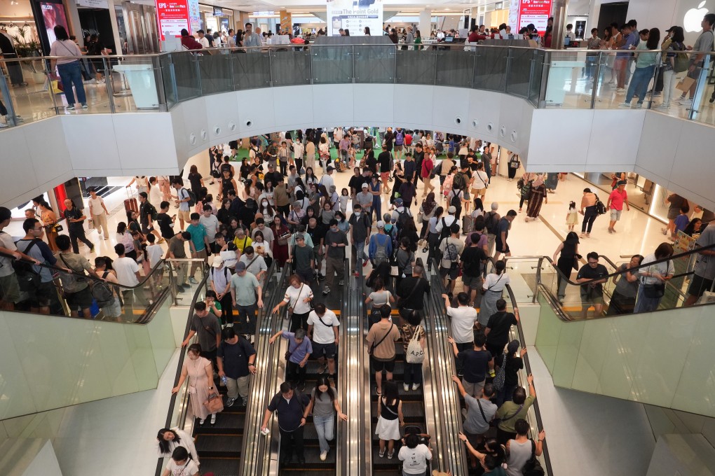 Consumption is expected to improve further in October with the return of mainland Chinese visitors over the eight-day “golden week” holiday. Photo: Elson Li
