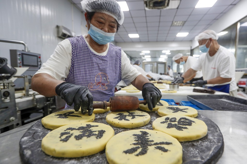Sales of mooncakes, a traditional gift during China’s Mid-Autumn Festival holiday, are expected to drop this year for the first time since 2015. Photo: VCG via Getty Images
