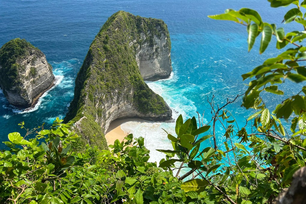 A T Rex-shaped headland has made Kelingking one of the world’s most photographed beaches. Photo: Ralph Jennings