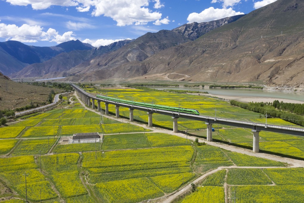 A Fuxing bullet train runs along the Lhasa-Nyingchi railway on June 24, 2021, in Shannan, Tibet autonomous region. Photo: Visual China Group via Getty Images