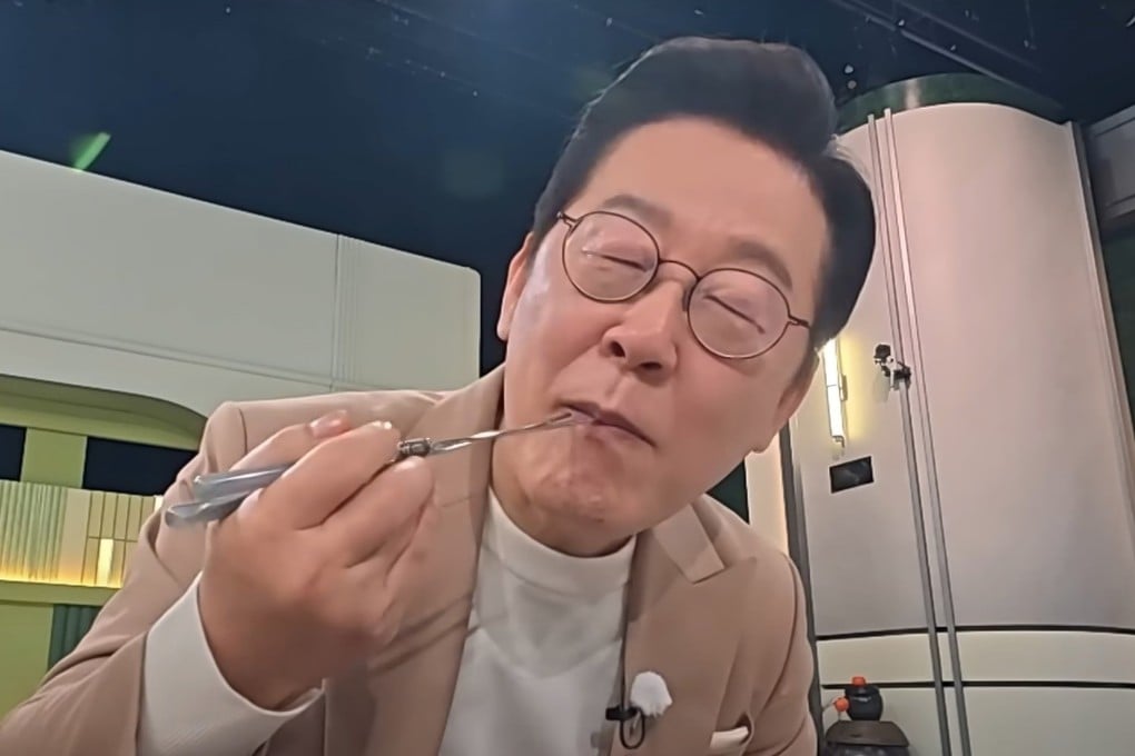 South Korean President Lee Jae-myung appears on television cooking show “Please Take Care of My Refrigerator”, which aired during Chuseok harvest festival on Monday days after a major fire had crippled the government’s online services. Photo: YouTube/JTBCentertainment