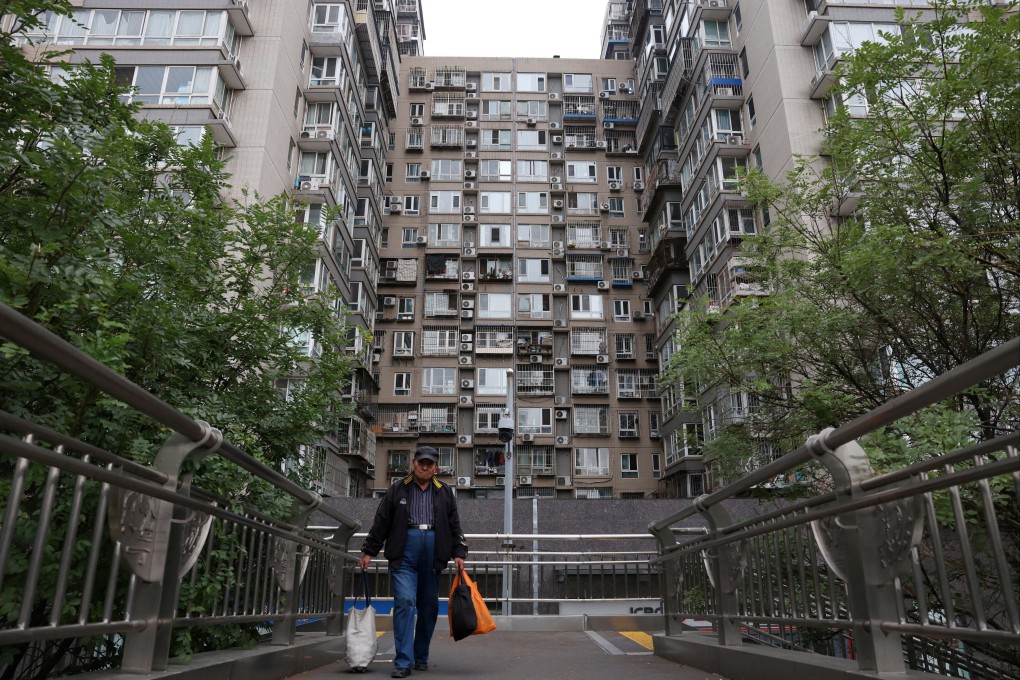 Some property management firms in China have been looking into new areas of growth, including offering grocery shopping services for a fee. Photo: Reuters